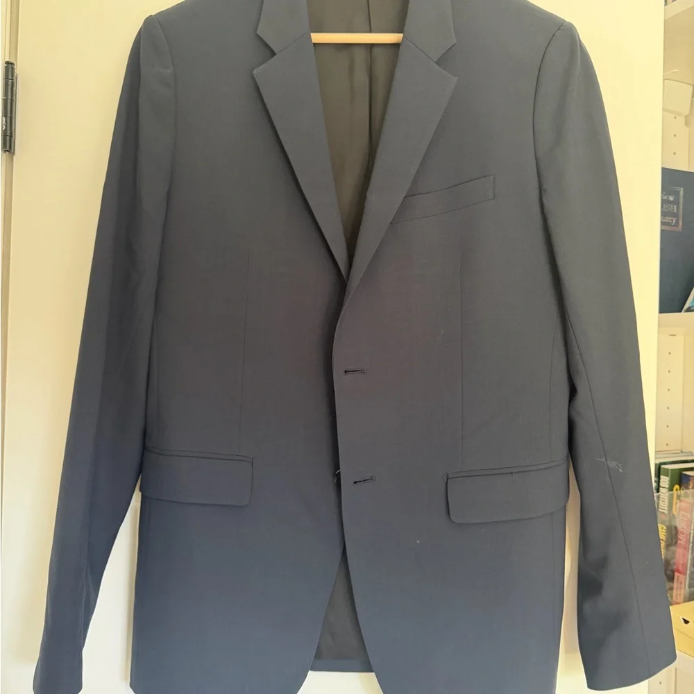Theory Men's Navy Blue Suit Jacket - Classic Single-Breasted Blazer